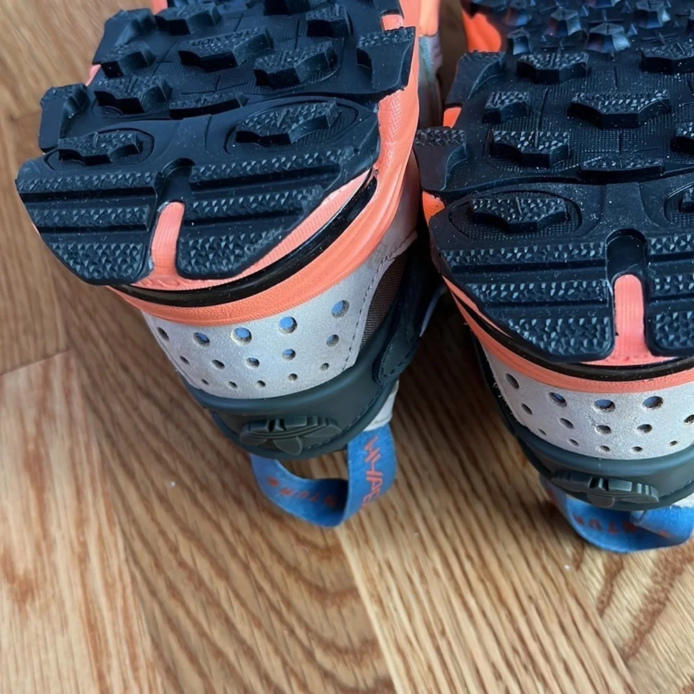 New Adidas Hyperturf Adventure size 5